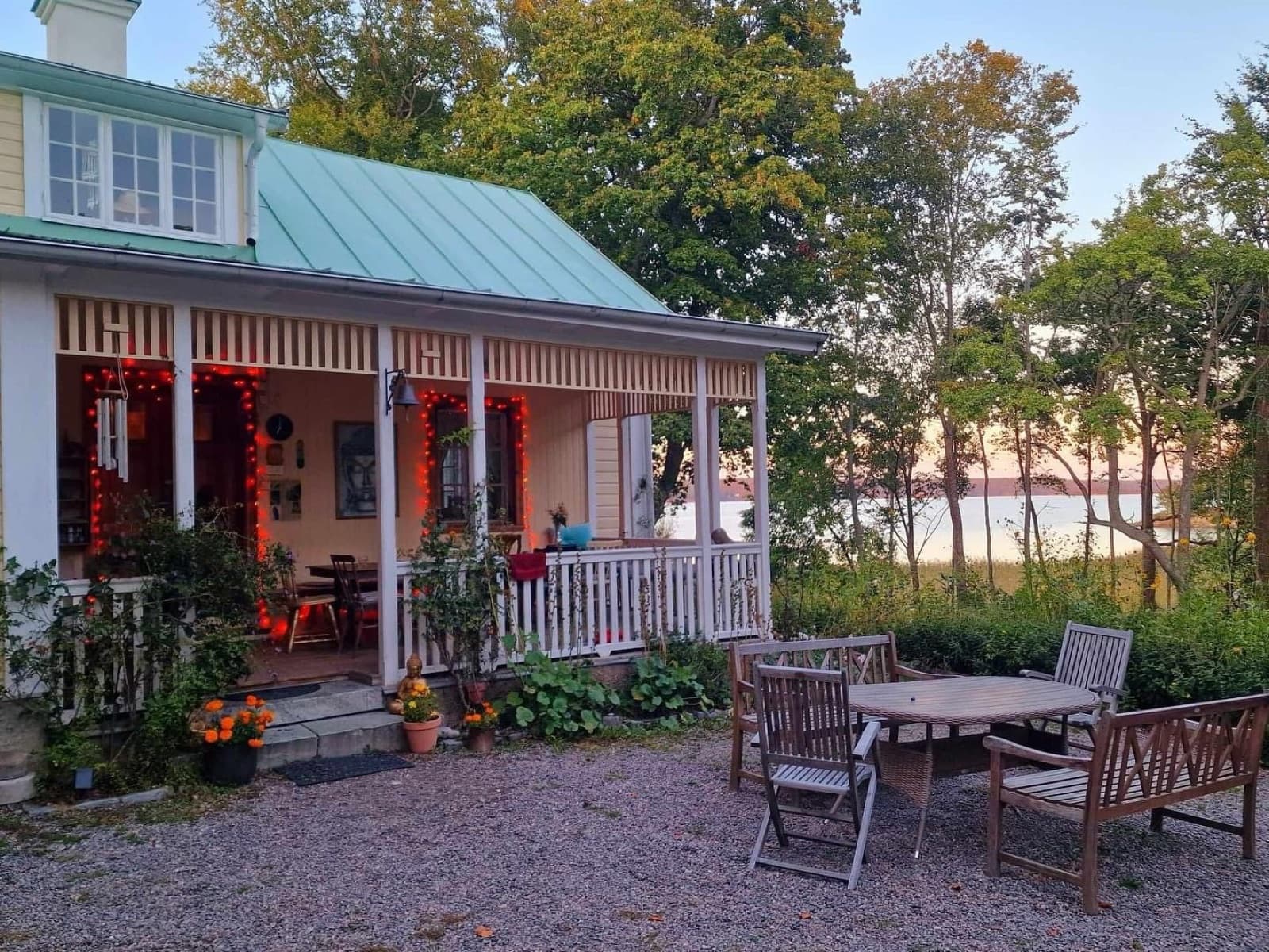 The veranda guest house